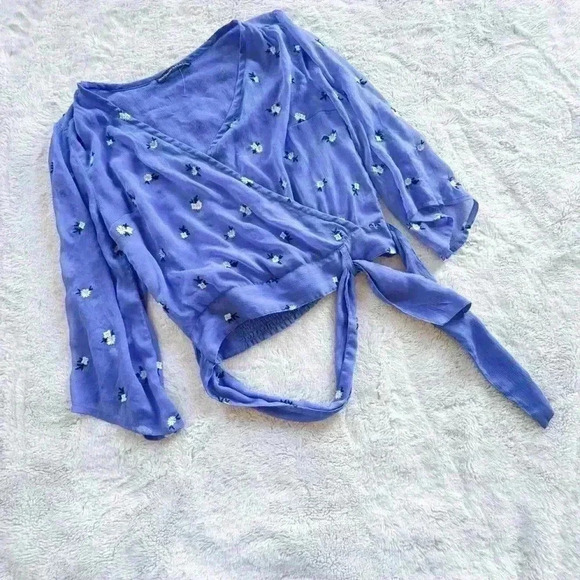 Abercrombie and Fitch Blouse size S - Picture 3 of 4